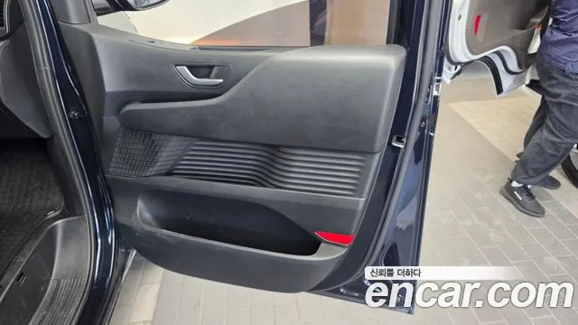 Hyundai Staria — Фото автомобиля 14