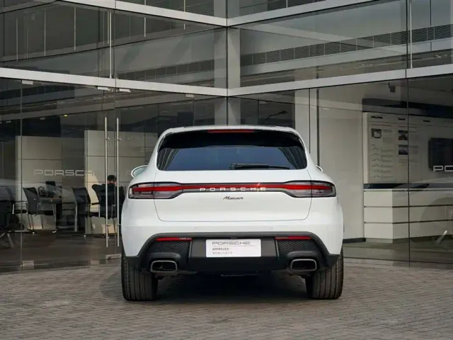 Porsche Macan — Фото автомобиля 6