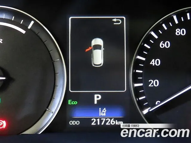 Lexus RX — Фото автомобиля 8