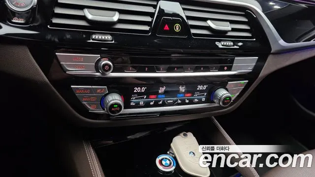 BMW 5-Series 5 серия (G30) 530i xDrive M Sport — Фото автомобиля 17