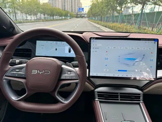 BYD Seal 07 DM-i — Фото автомобиля 16