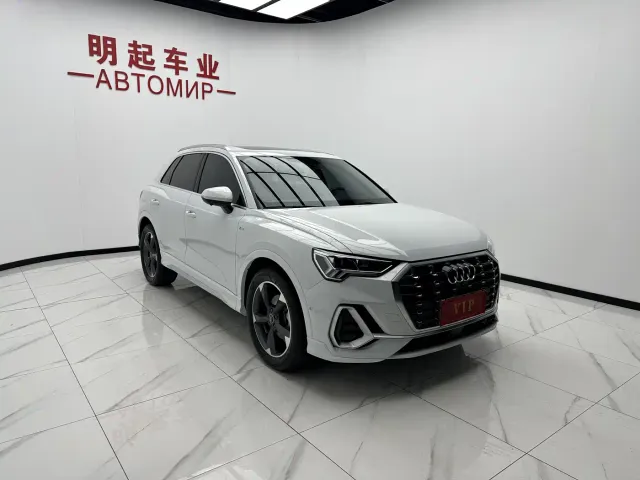 Audi Q3 — Фото автомобиля 3