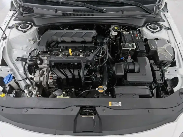 Hyundai Elantra — Фото автомобиля 6
