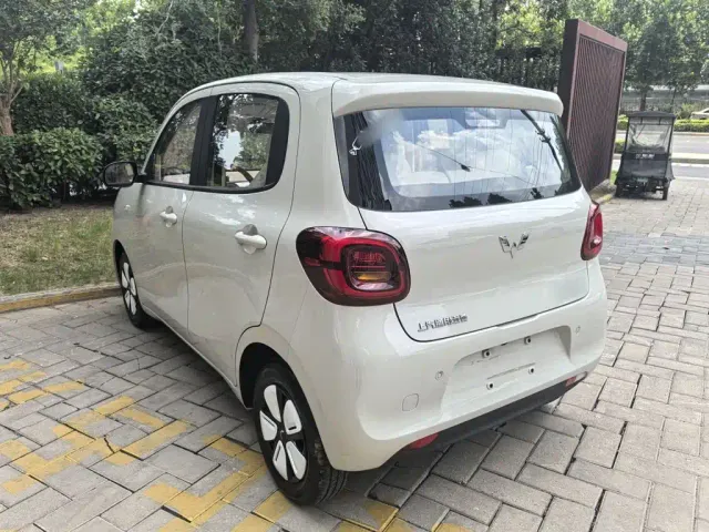 Wuling Hongguang Mini EV — Фото автомобиля 12