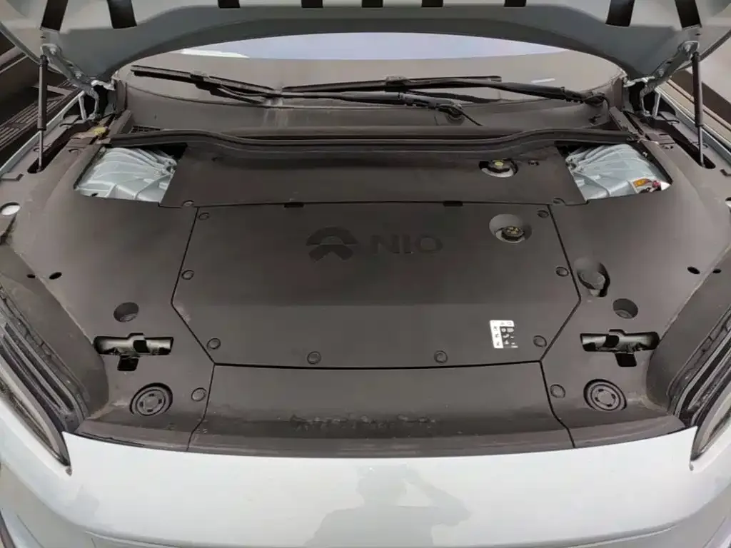 NIO NIO ET5 2022 75kWh — Фото автомобиля 19