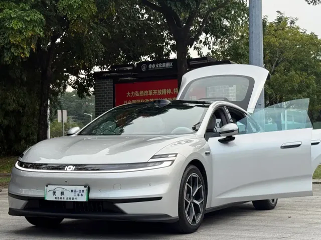 Changan Qiyuan A06 — Фото автомобиля 22