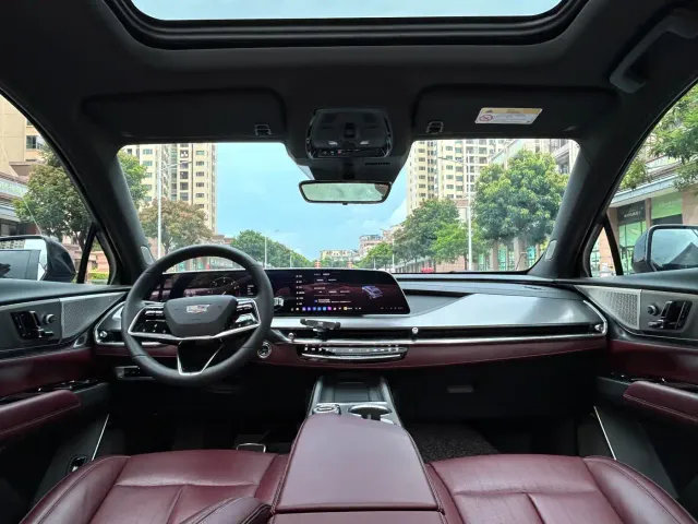 Cadillac XT5 — Фото автомобиля 14