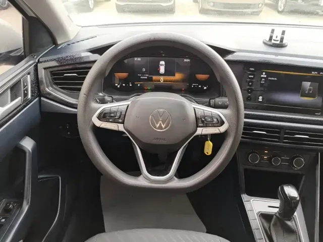 Volkswagen Lavida — Фото автомобиля 10