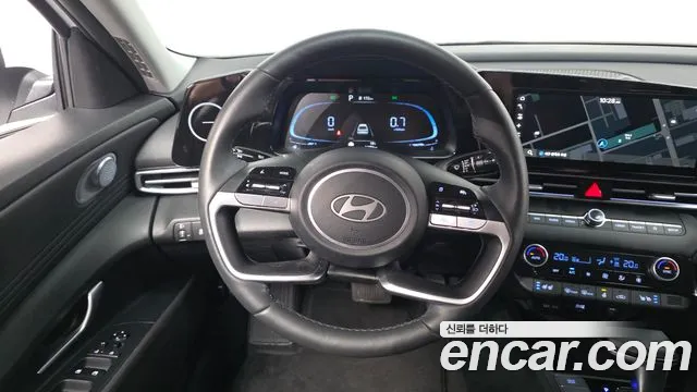 Hyundai Avante CN7 — Фото автомобиля 13