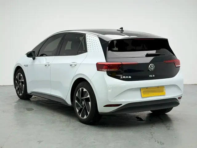 Volkswagen ID.3 — Фото автомобиля 4