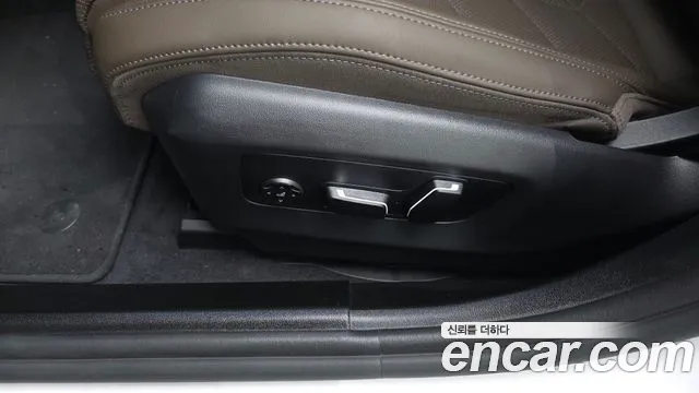 BMW 5-Series — Фото автомобиля 27