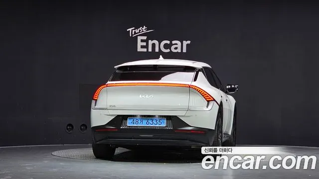 Kia EV6 — Фото автомобиля 4