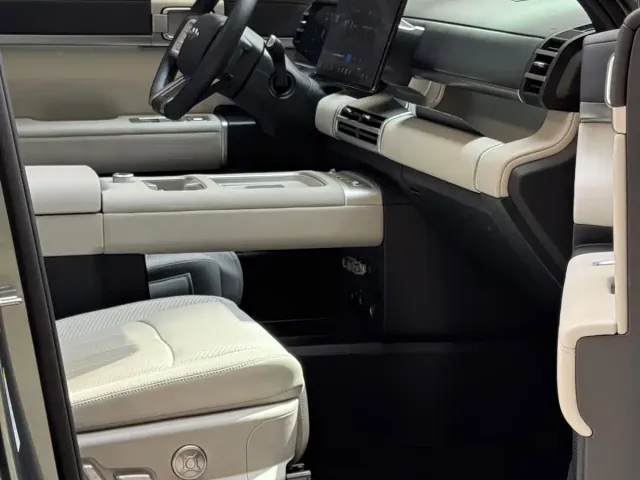 BYD FangChengBao Titanium 7 — Фото автомобиля 10