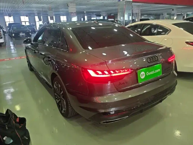 Audi A4L — Фото автомобиля 4