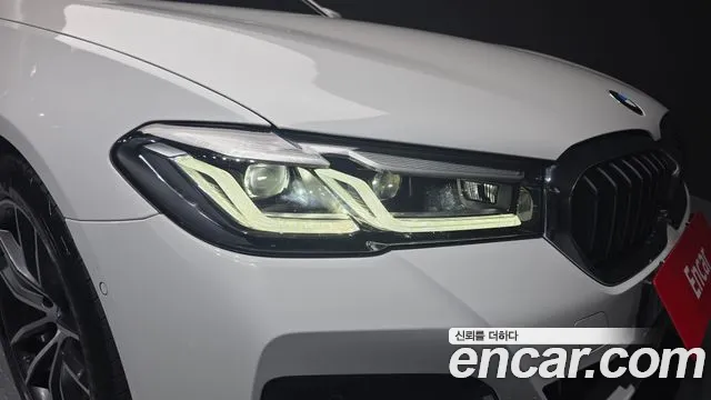 BMW 5 Series G30 — Фото автомобиля 7
