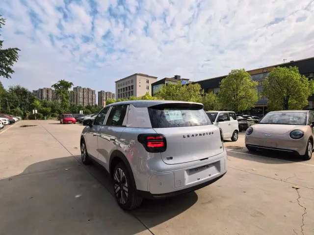 Leapmotor A10 — Фото автомобиля 4