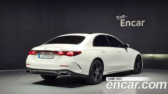 Mercedes-Benz E-Class W214 — Фото автомобиля 2
