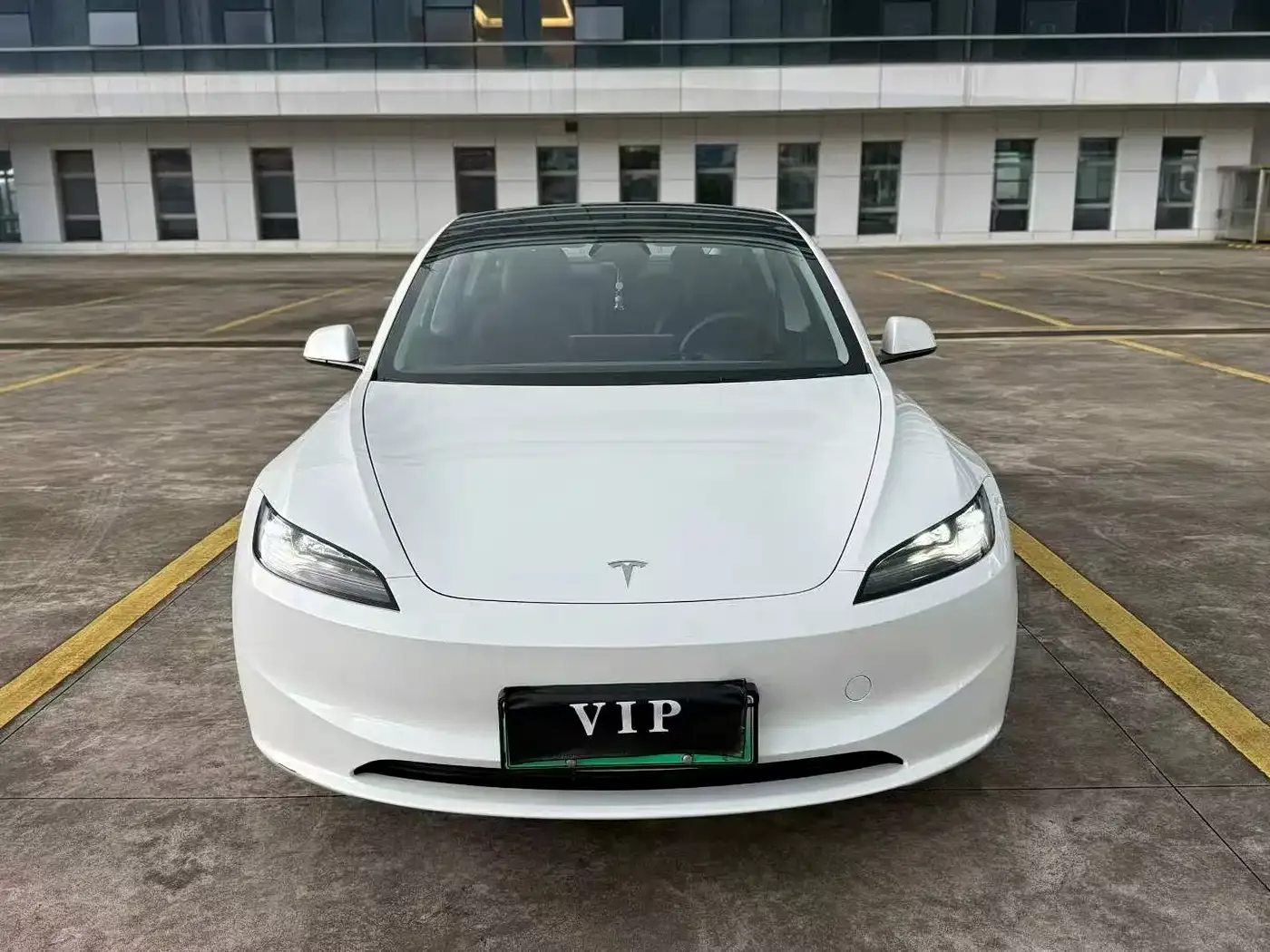 Tesla Model 3 2025 Model Long Range Rear-Wheel Drive — Фото автомобиля 2