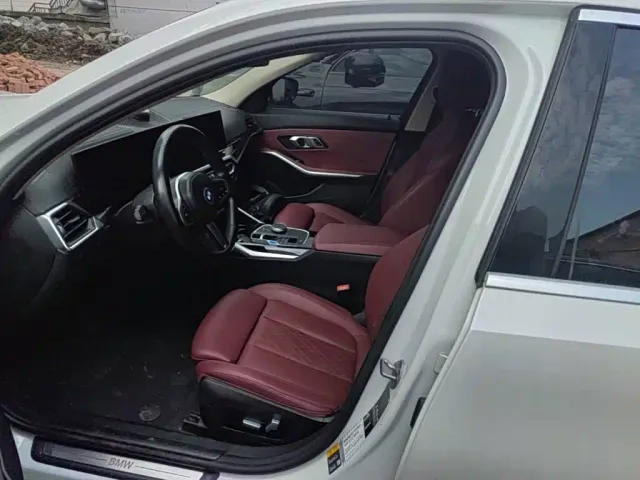 BMW i3 — Фото автомобиля 14