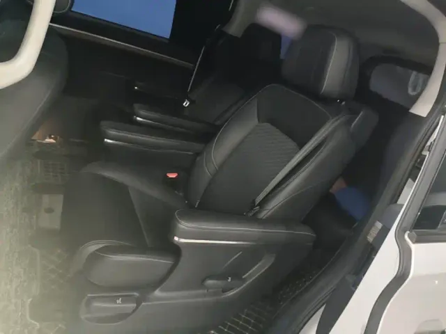 GAC Trumpchi M8 — Фото автомобиля 16