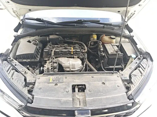 Roewe i5 — Фото автомобиля 19