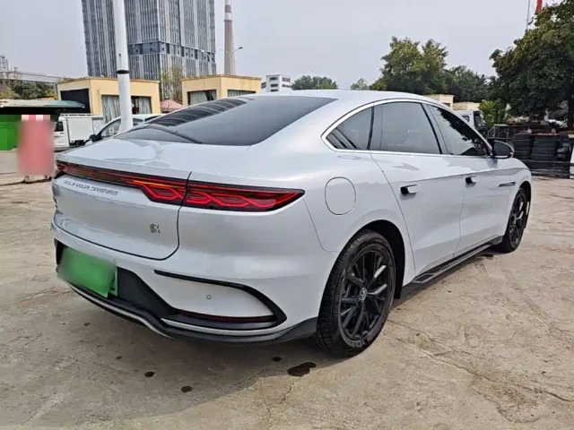 BYD Han — Фото автомобиля 6