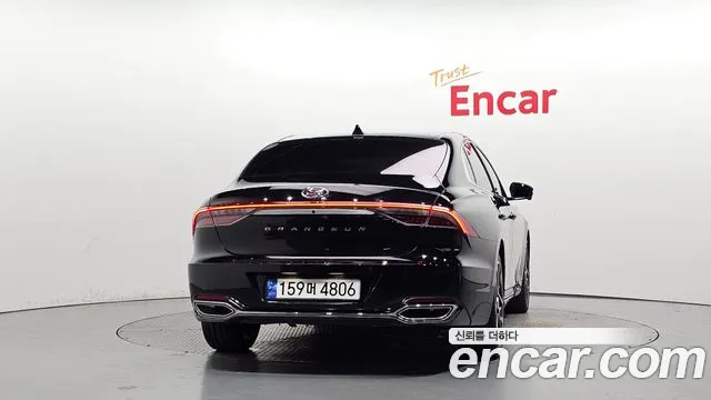 Hyundai Grandeur Новый Grandeur IG — Фото автомобиля 4