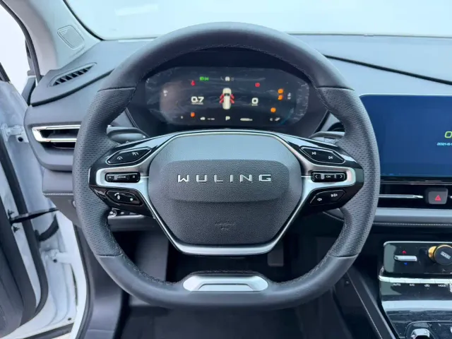 Wuling Victory — Фото автомобиля 7