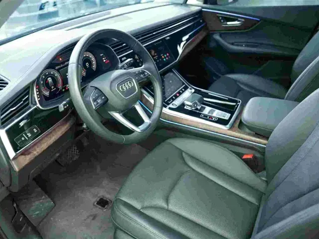 Audi Q7 — Фото автомобиля 7