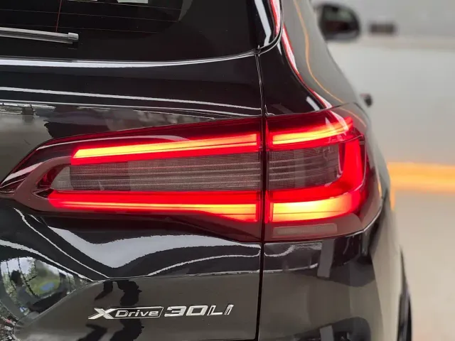 BMW X5 — Фото автомобиля 18