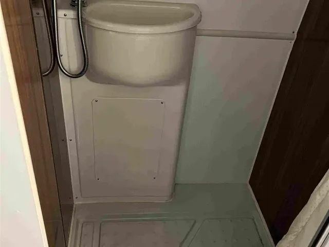 Maxus SAIC Maxus MAXUS V90 RV — Фото автомобиля 21