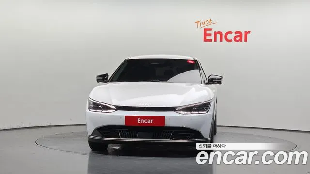 Kia EV6 — Фото автомобиля 3