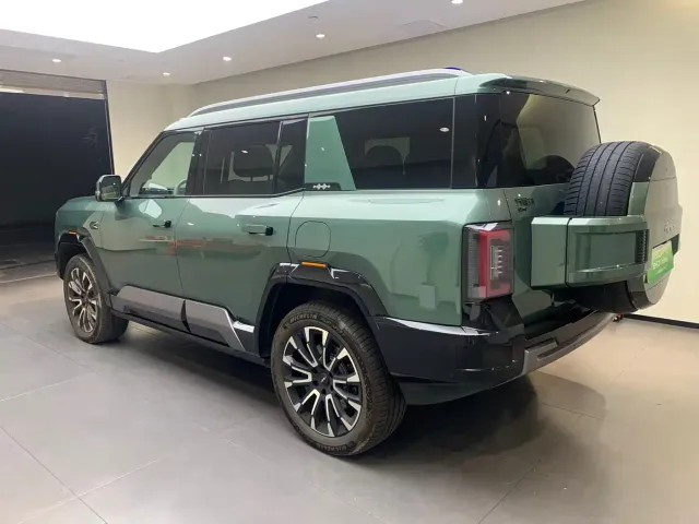 BYD FangChengBao Leopard 8 — Фото автомобиля 3