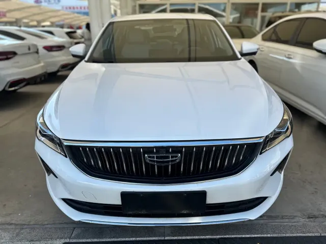 Geely Emgrand — Фото автомобиля 2