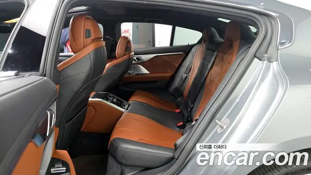 BMW 8-Series — Фото автомобиля 11