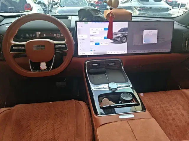 Geely Galaxy M9 — Фото автомобиля 9