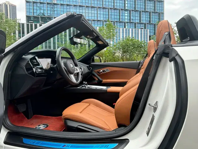 BMW Z4 — Фото автомобиля 4