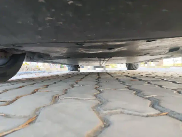 Tesla Model Y — Фото автомобиля 21