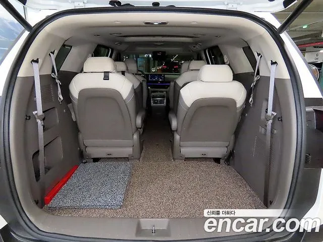 Kia Carnival 4th Gen — Фото автомобиля 16