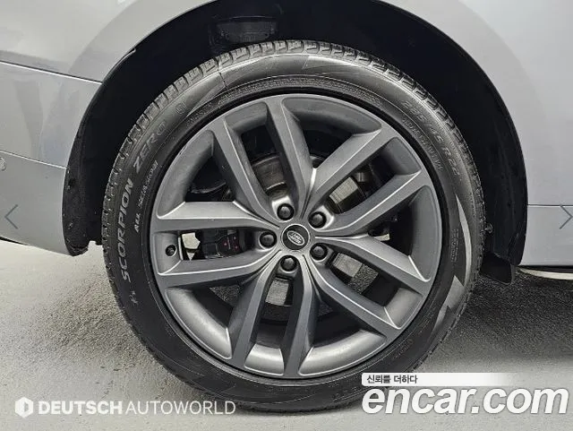 Land Rover Range Rover Sport — Фото автомобиля 5