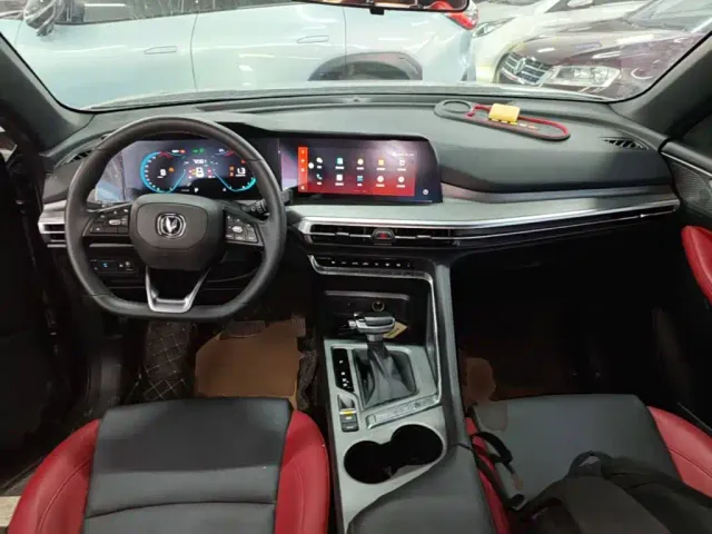 Changan CS35 Plus — Фото автомобиля 9