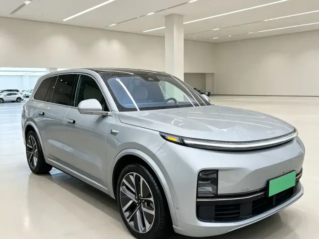 Li Auto L9 — Фото автомобиля 3