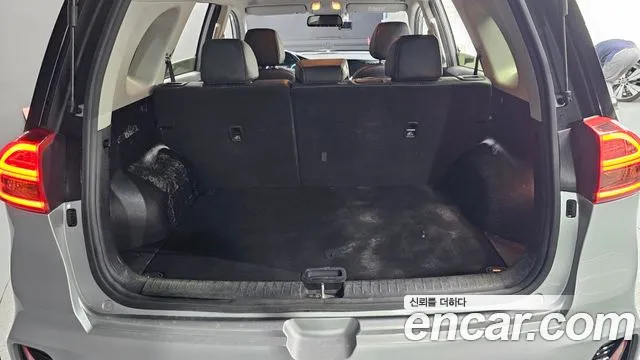 Kia Niro — Фото автомобиля 20