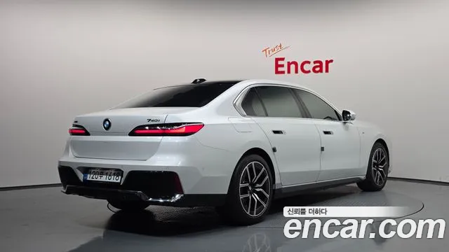 BMW 7-Series 7 серия (G70) 740i xDrive M Sport Limited — Фото автомобиля 2