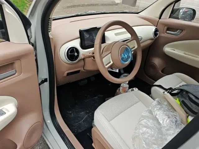 Wuling Hongguang Mini EV — Фото автомобиля 9