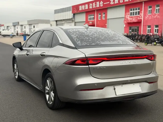 GAC Aion S — Фото автомобиля 7