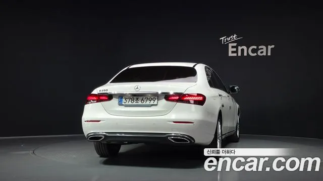 Mercedes-Benz E-Class W213 — Фото автомобиля 4