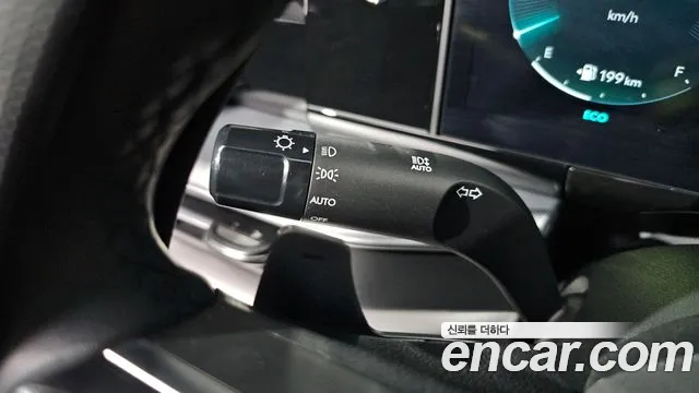 Hyundai Grandeur Grandeur (GN7) 3.5 Бензин 2WD — Фото автомобиля 28