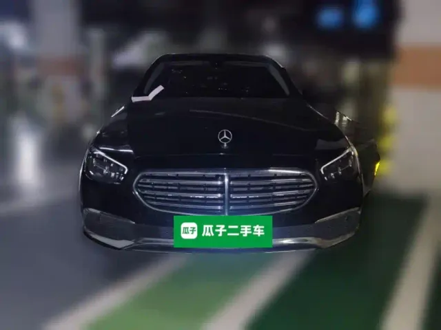 Mercedes-Benz E-Class — Фото автомобиля 22