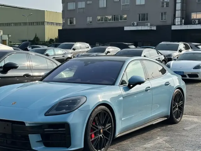 Porsche Panamera — Фото автомобиля 6